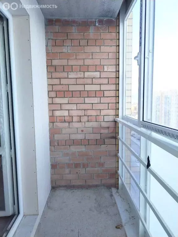 3-комнатная квартира: Сыктывкар, Октябрьский проспект, 218 (68 м) - Фото 1