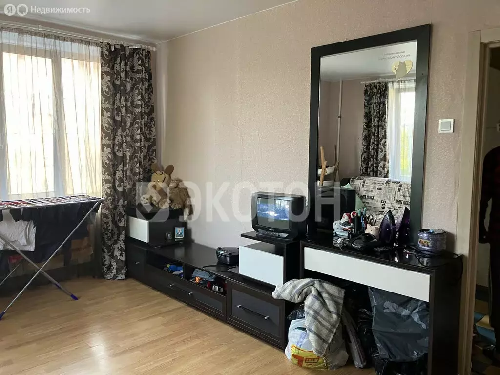 3-комнатная квартира: Санкт-Петербург, улица Пограничника Гарькавого, ... - Фото 2