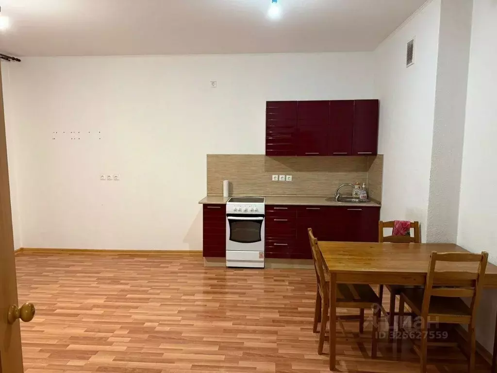 1-к кв. Свердловская область, Екатеринбург ул. 8 Марта, 190 (48.0 м) - Фото 2