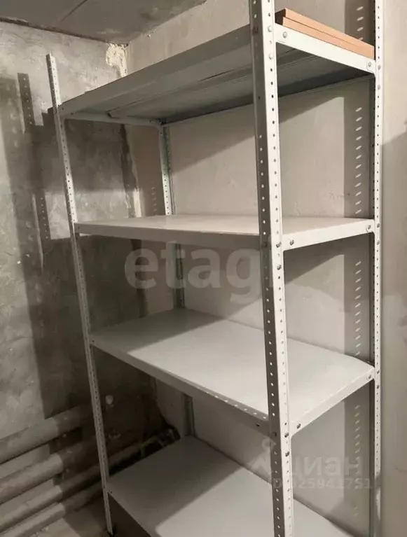 Склад в Тюменская область, Тюмень ул. Фармана Салманова, 8 (5 м) - Фото 1