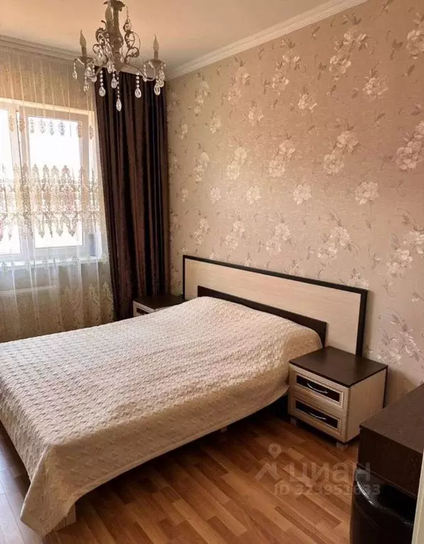 2-к кв. Адыгея, Тахтамукайский район, Энем пгт ул. Калинина, 77 (64.6 ... - Фото 1