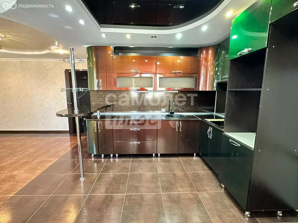 2-комнатная квартира: Тихорецк, Октябрьская улица, 97А (77.5 м) - Фото 1