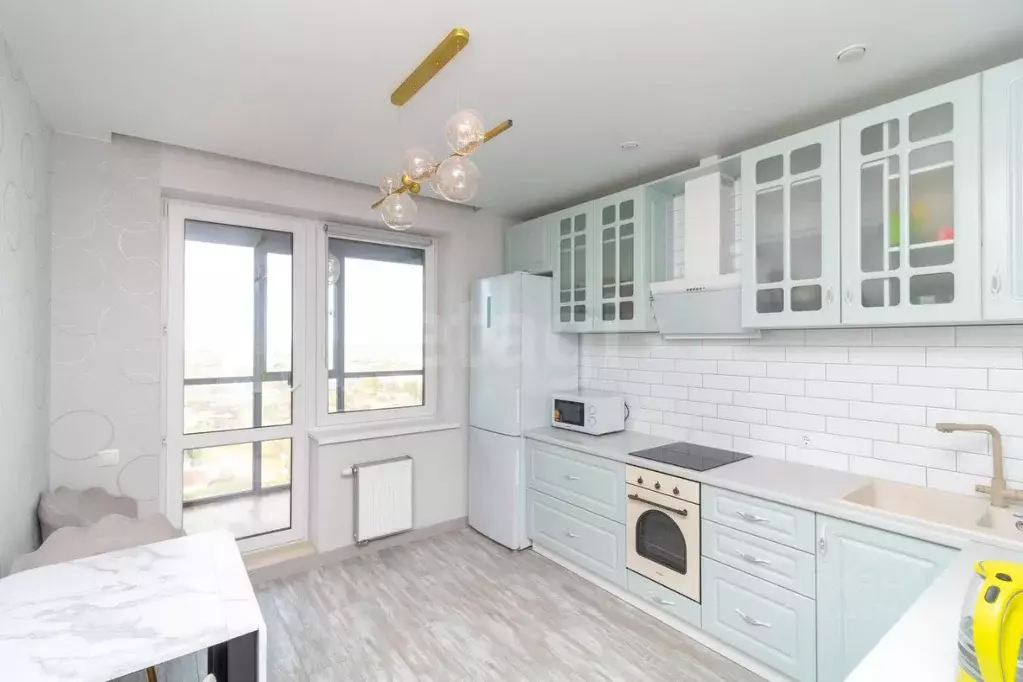 1-к кв. Тюменская область, Тюмень ул. Тальниковая, 3 (36.0 м) - Фото 1