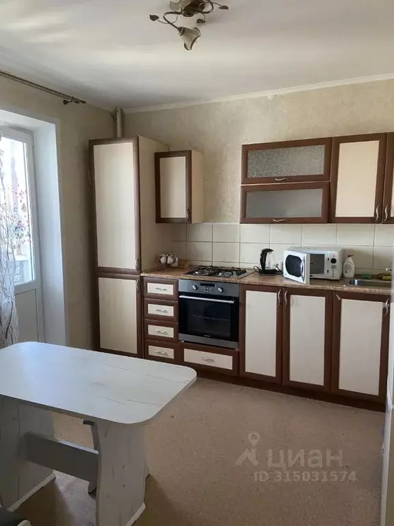 1-к кв. Саратовская область, Саратов ул. Имени В.Н. Мамонтовой, 5 ... - Фото 0