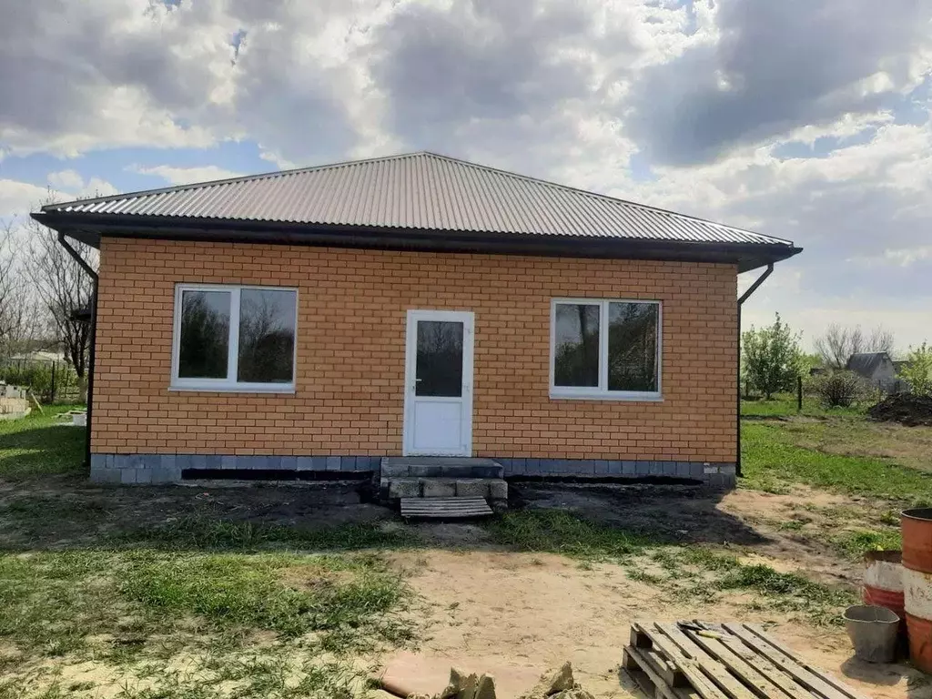 Коттедж в Белгородская область, Старооскольский городской округ, с. ... - Фото 1