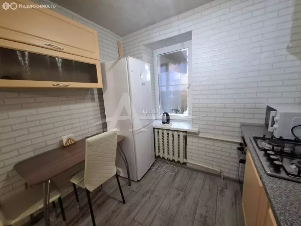 1-комнатная квартира: Зеленокумск, Октябрьская улица, 30 (33.2 м) - Фото 0