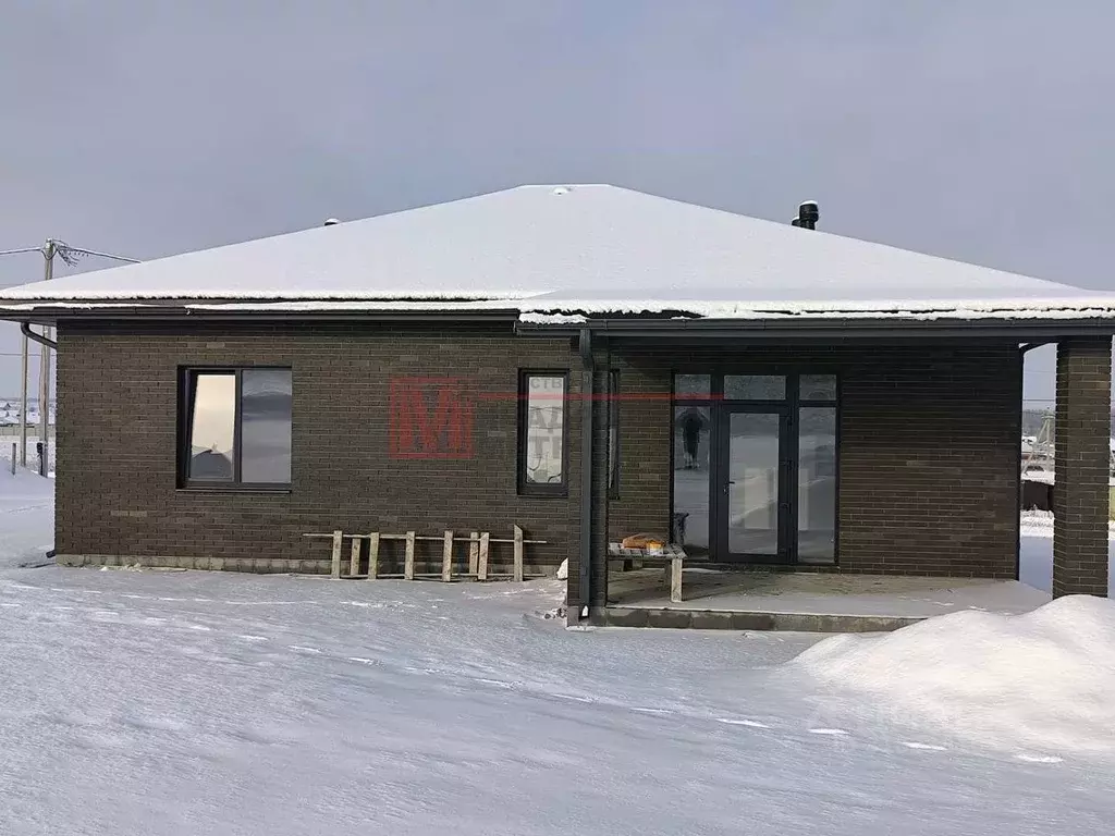 Дом в Белгородская область, Старооскольский городской округ, с. ... - Фото 2