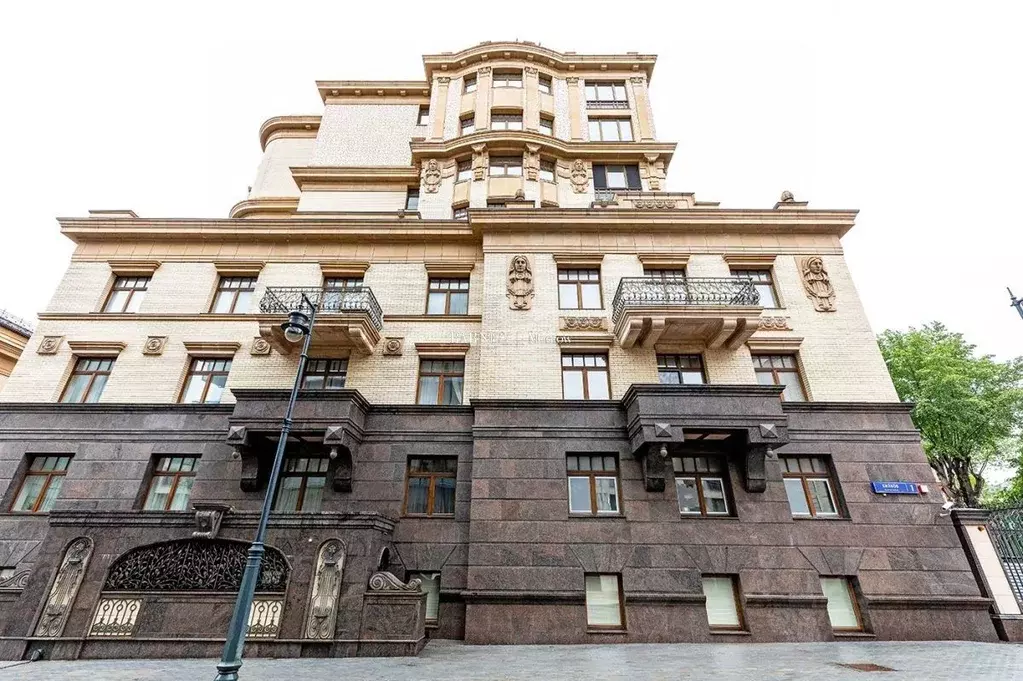 4-к кв. Москва пер. Хилков, 1 (245.9 м) - Фото 0