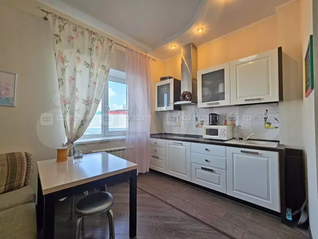 2-к. квартира, 55 м, 4/22 эт. - Фото 1