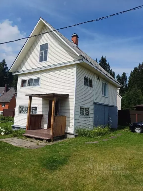 Дом в Ленинградская область, Выборгский район, Рощинское городское ... - Фото 2