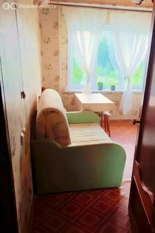 1-комнатная квартира: посёлок городского типа Октябрьский, ... - Фото 2