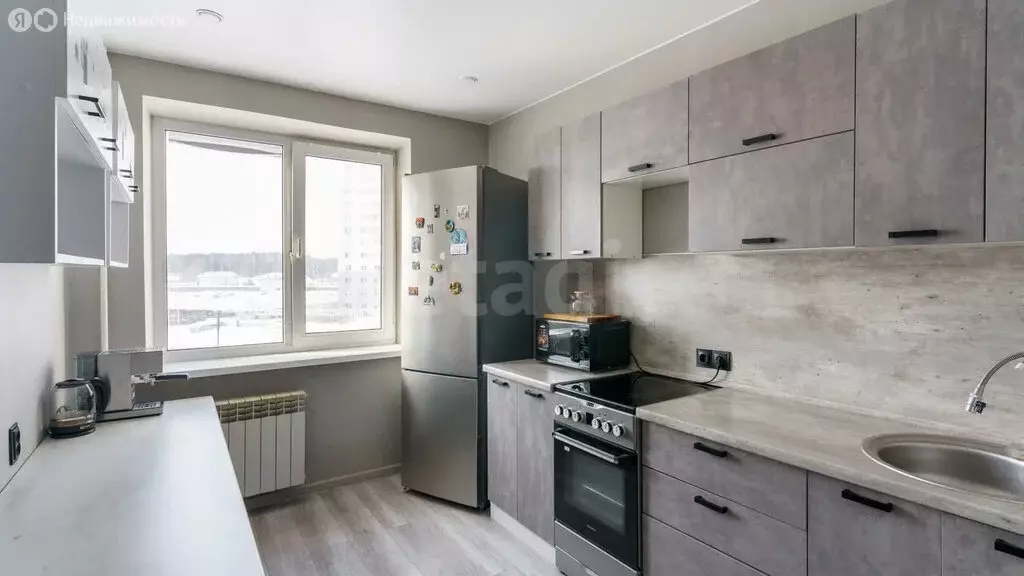 2-комнатная квартира: Тюмень, Почтовая улица, 28 (50.6 м) - Фото 1