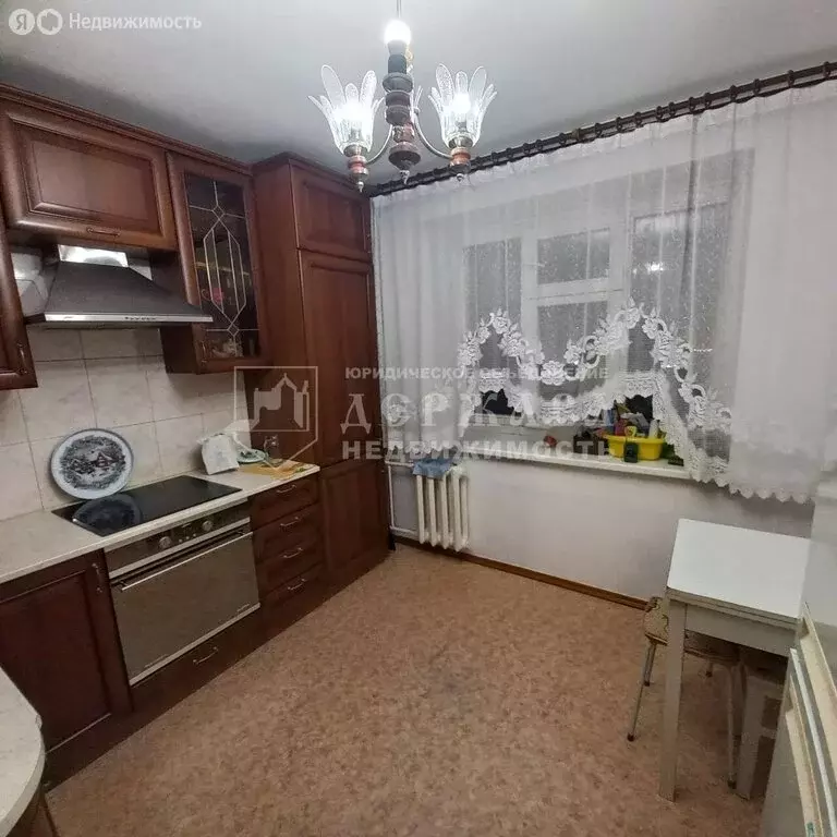 2-комнатная квартира: Кемерово, улица Авроры, 4 (64 м) - Фото 1