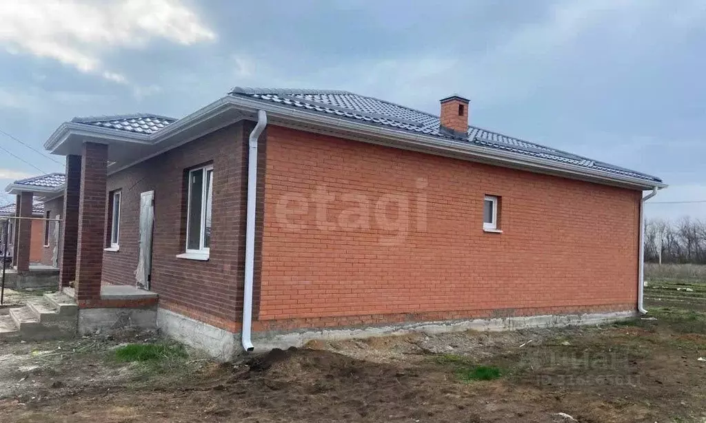 Дом в Ростовская область, Мясниковский район, с. Большие Салы ул. ... - Фото 1