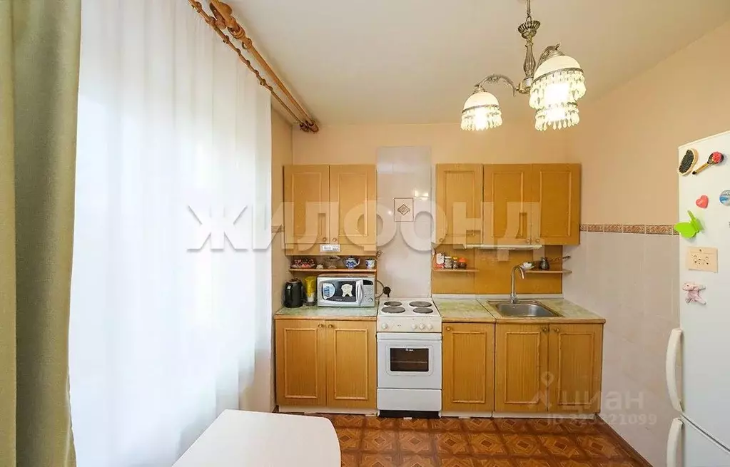 1-к кв. Новосибирская область, Новосибирск Линейная ул., 47/2 (37.4 м) - Фото 1