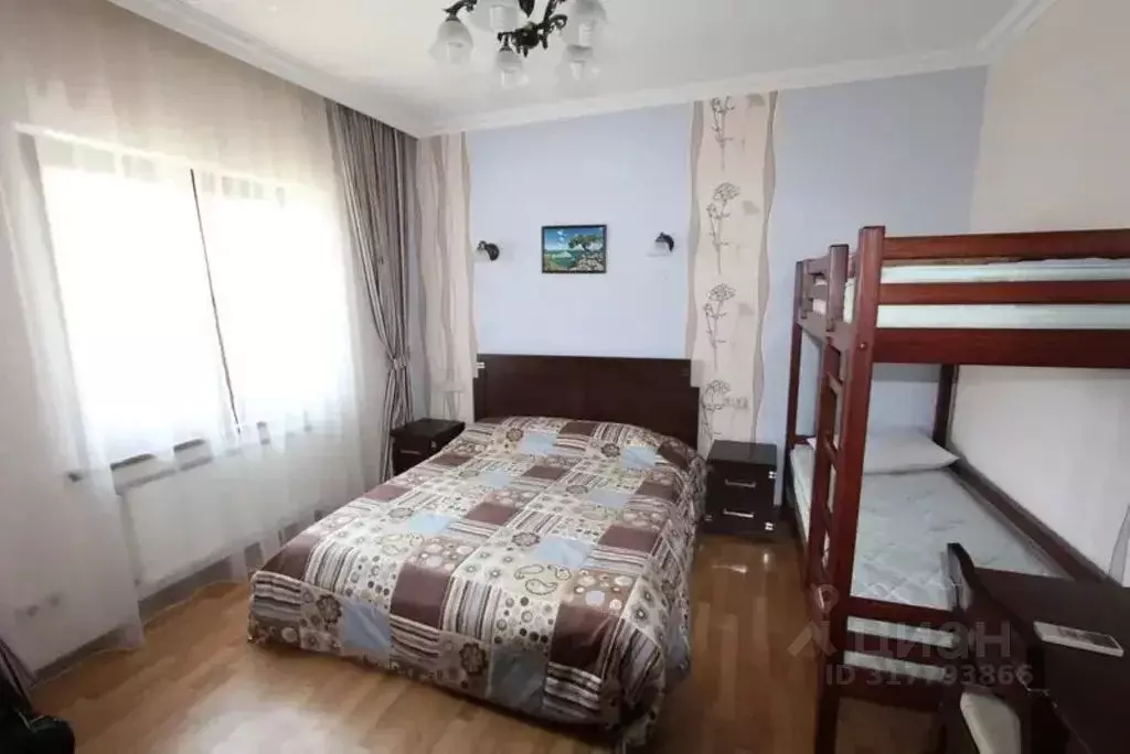 Комната Крым, Алушта ул. Гвардейская, 10Б - Фото 1