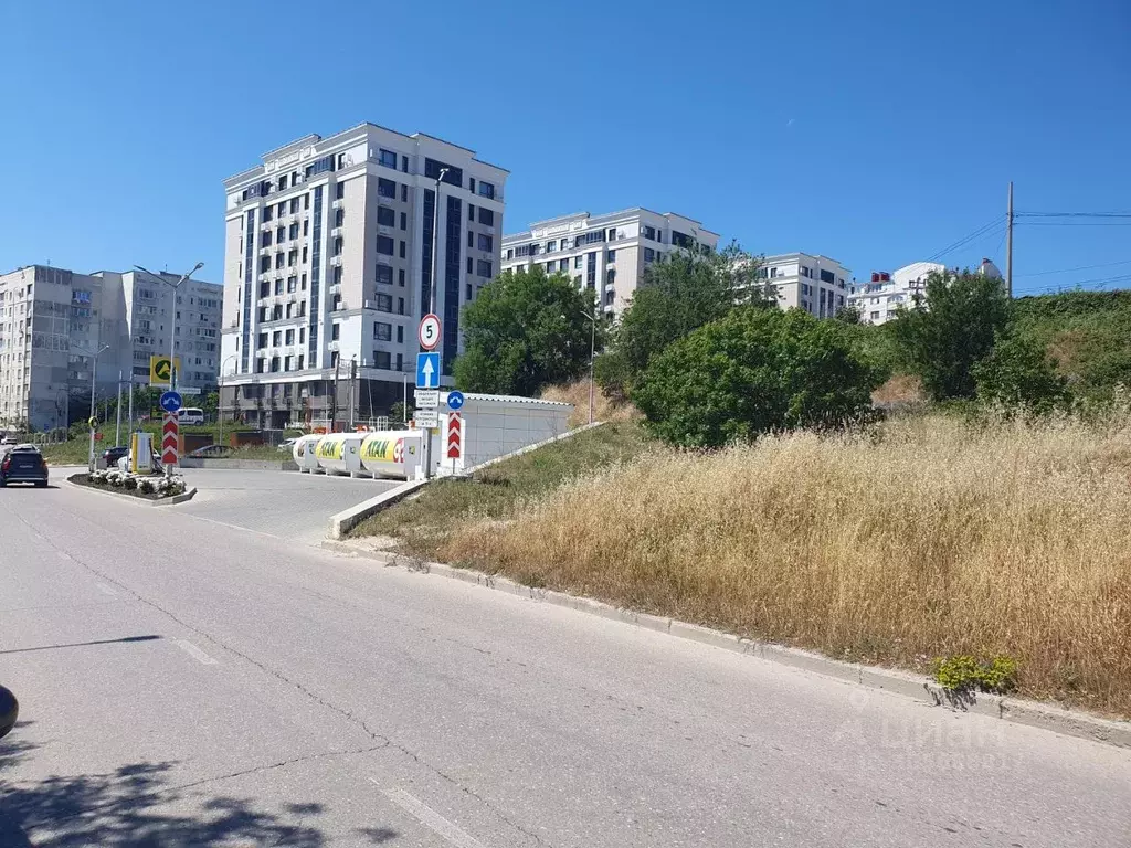 Участок в Севастополь ул. Щитовая (8.0 сот.) - Фото 0