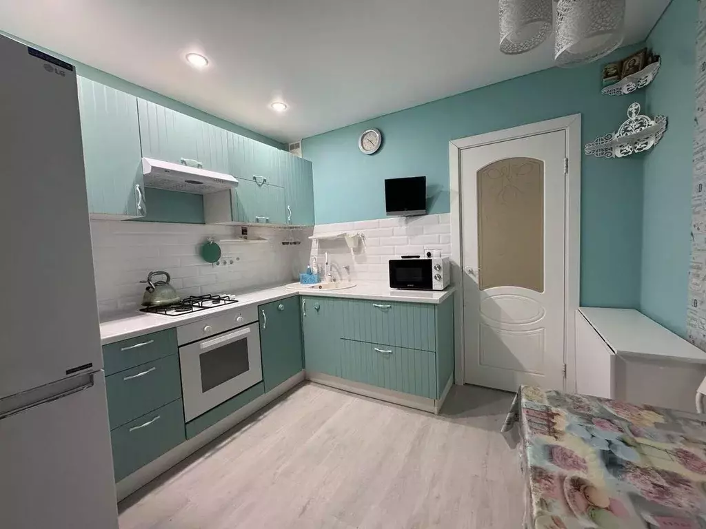 2-к кв. Чувашия, Чебоксары просп. Геннадия Айги, 10 (48.0 м) - Фото 1