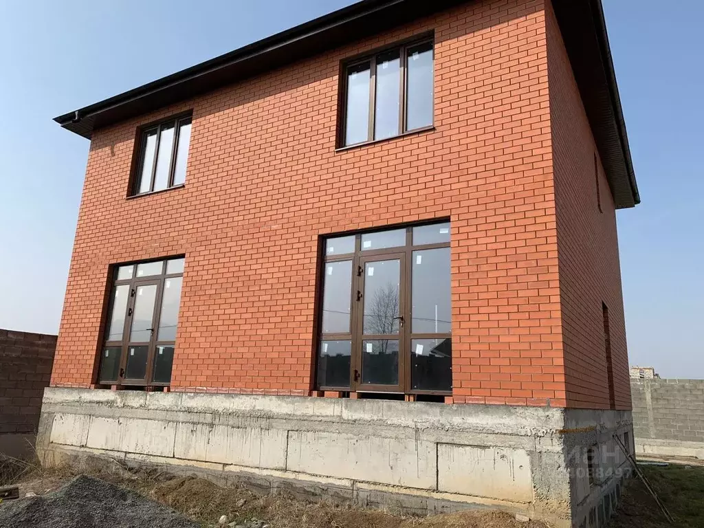 Дом в Северная Осетия, Владикавказ ул. Радужная (250 м) - Фото 1