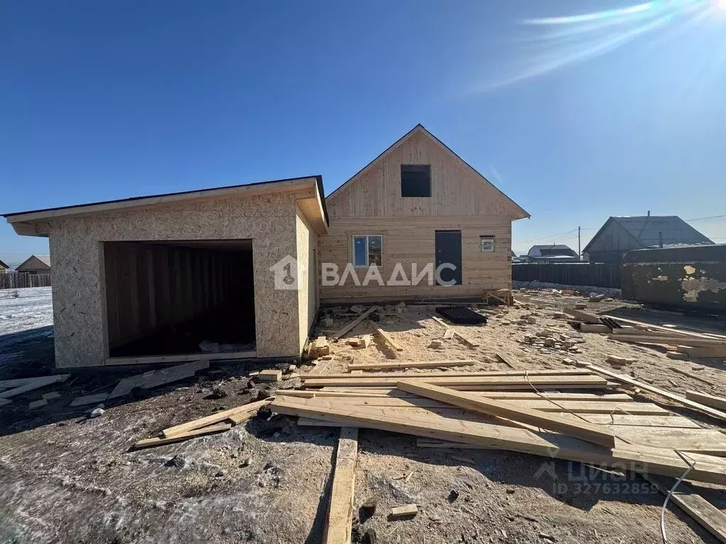 Дом в Бурятия, Заиграевский район, Дабатуйское с/пос, с. Эрхирик ул. ... - Фото 1