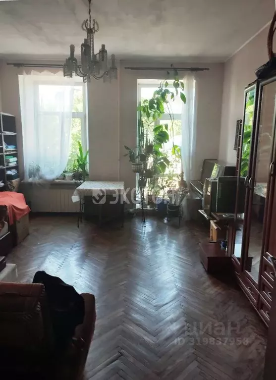 Комната Санкт-Петербург ул. Марата, 84/18 (36.7 м) - Фото 1