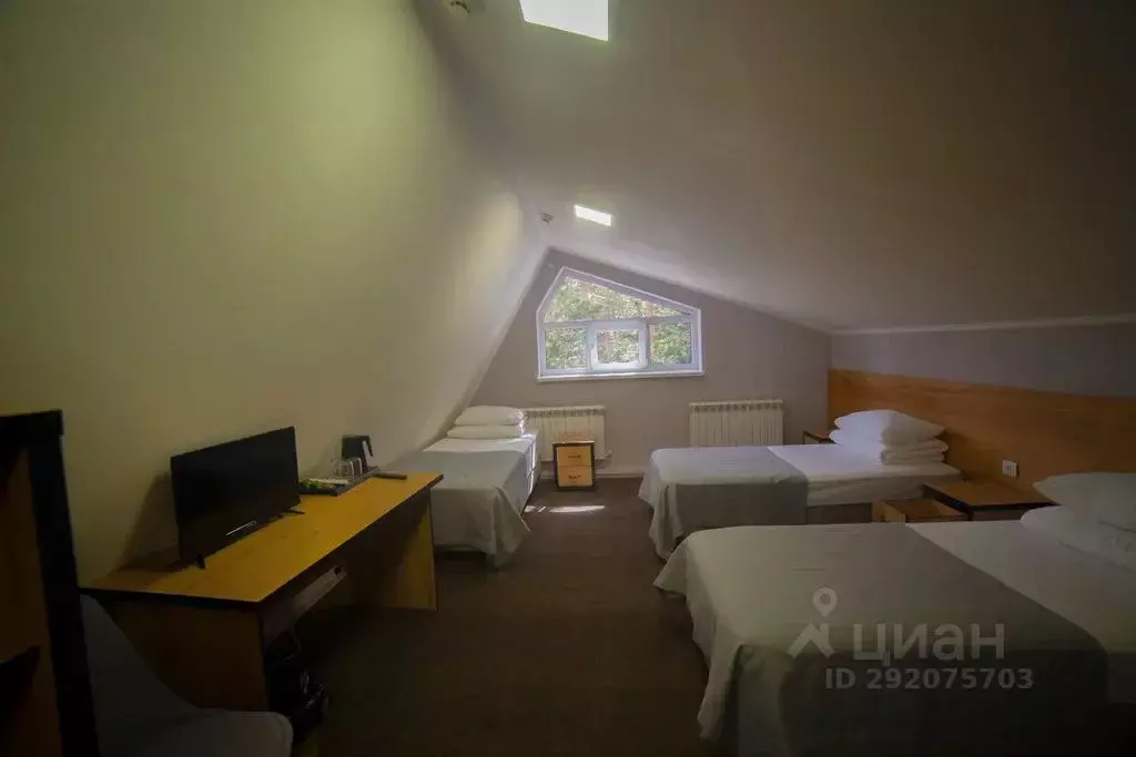 Комната Кабардино-Балкария, Эльбрусский район, с. Терскол ул. Азау - Фото 1