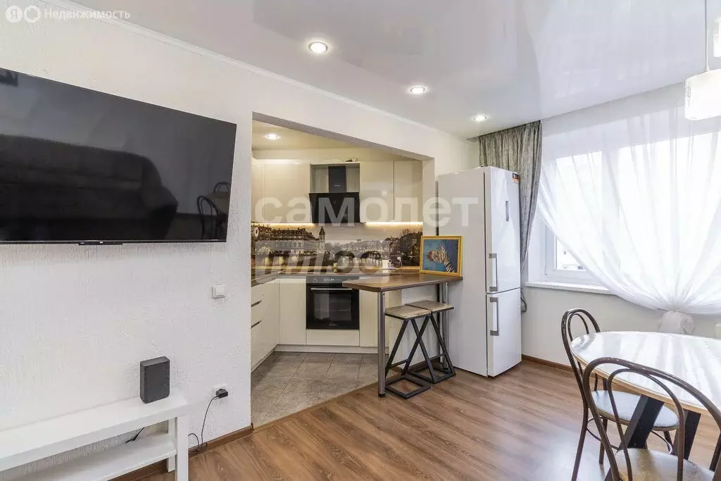 2-комнатная квартира: деревня Дударева, улица Созидателей, 3 (83 м) - Фото 2