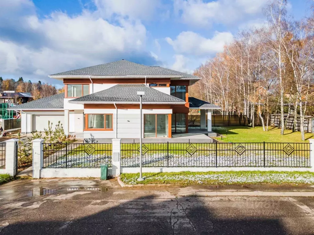 Коттедж в Москва д. Власово, ул. Январская, 37 (450 м) - Фото 1