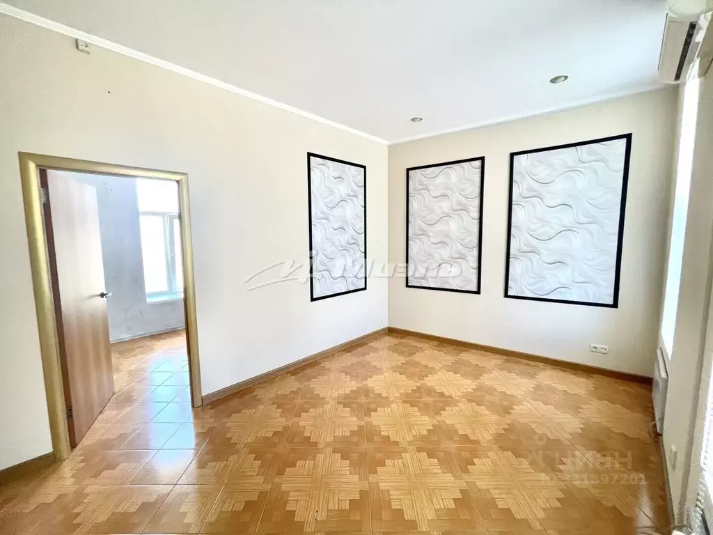 2-к кв. Крым, Симферополь ул. Дыбенко, 8 (32.9 м) - Фото 1