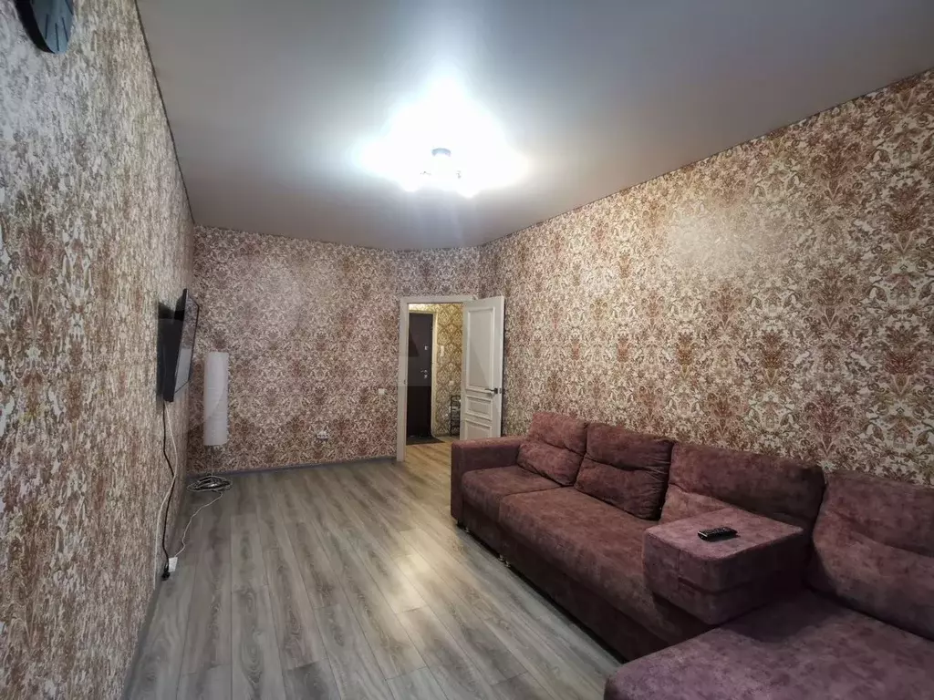 1-к. квартира, 45 м, 4/9 эт. - Фото 1