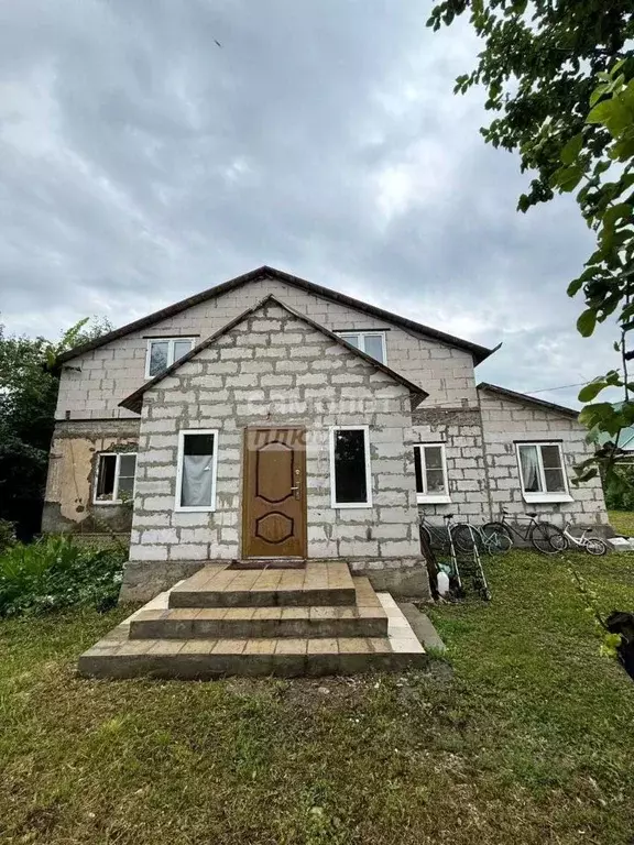 Дом в Липецкая область, Грязи ул. Островского, 106 (145 м) - Фото 1