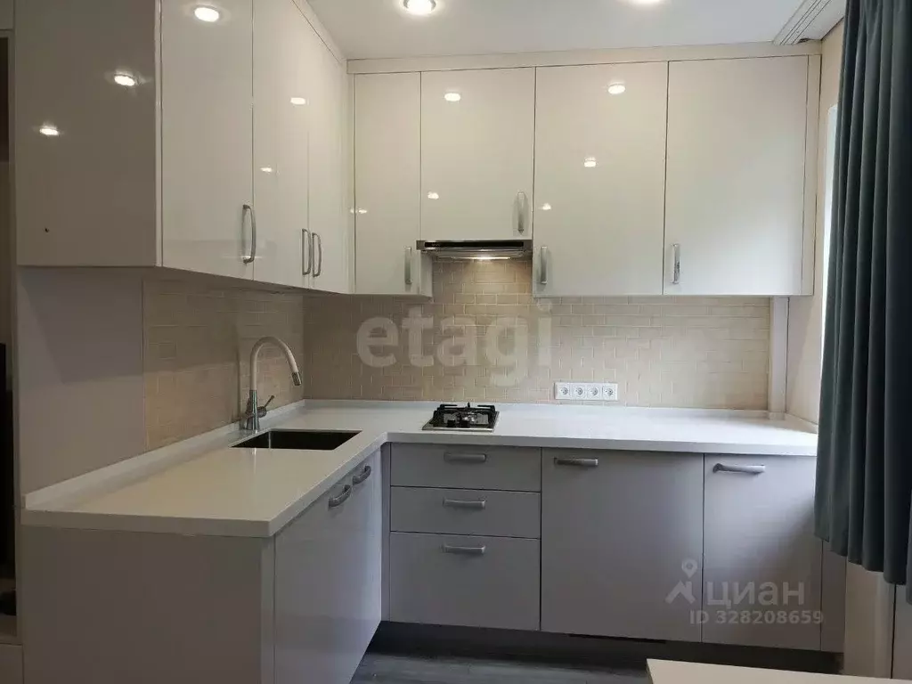 Студия Саратовская область, Энгельс ул. Колотилова, 62 (28.7 м) - Фото 1