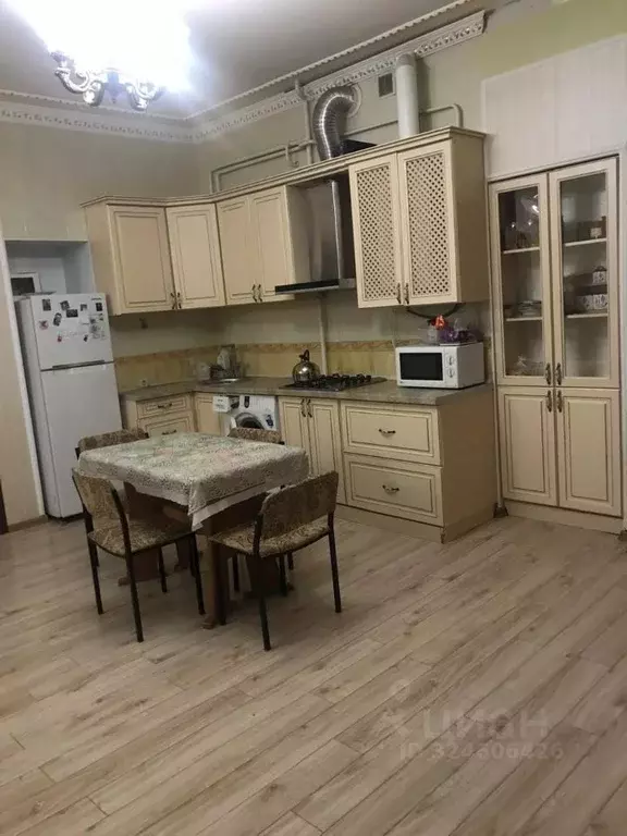 2-к кв. Крым, Симферополь туп. Евпаторийский, 3 (52.0 м) - Фото 0
