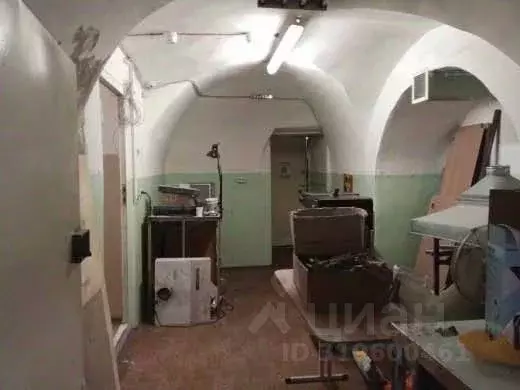 Помещение свободного назначения в Свердловская область, Екатеринбург ... - Фото 0