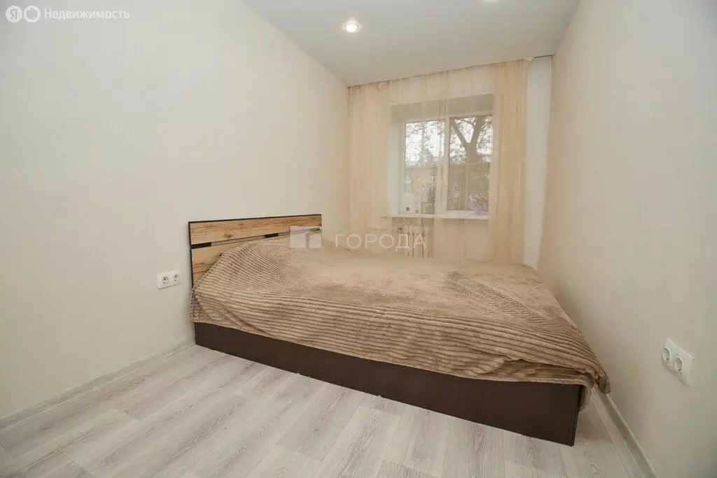 3-комнатная квартира: Новокузнецк, улица 40 лет ВЛКСМ, 58 (56.3 м) - Фото 1