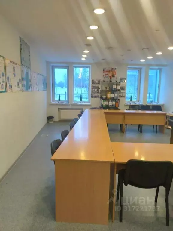 Помещение свободного назначения в Ханты-Мансийский АО, Лянтор ... - Фото 1