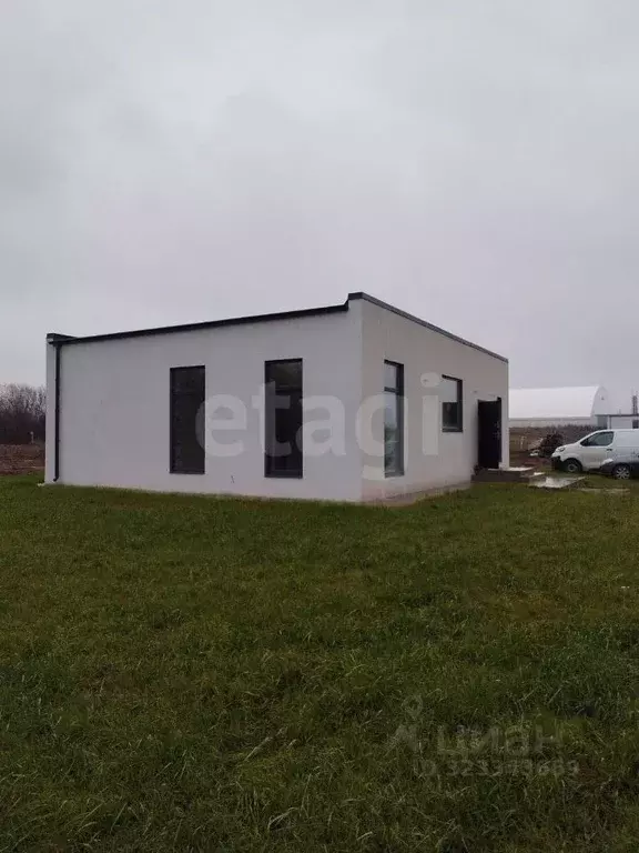 Дом в Пермский край, Пермский муниципальный округ, с. Фролы ул. ... - Фото 1