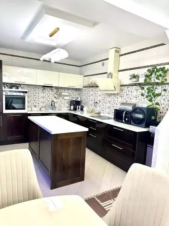 3-к кв. Московская область, Подольск ул. Свердлова, 32к1 (94.3 м) - Фото 1