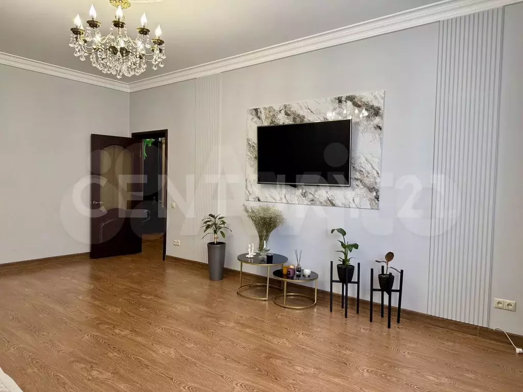 2-к. квартира, 82 м, 4/6 эт. - Фото 1