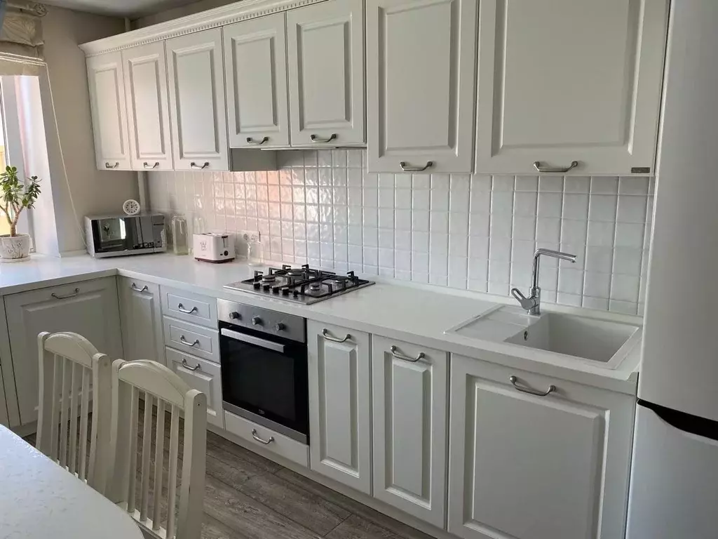 3-к кв. Саратовская область, Саратов ул. Имени В.И. Оржевского, 5 ... - Фото 0