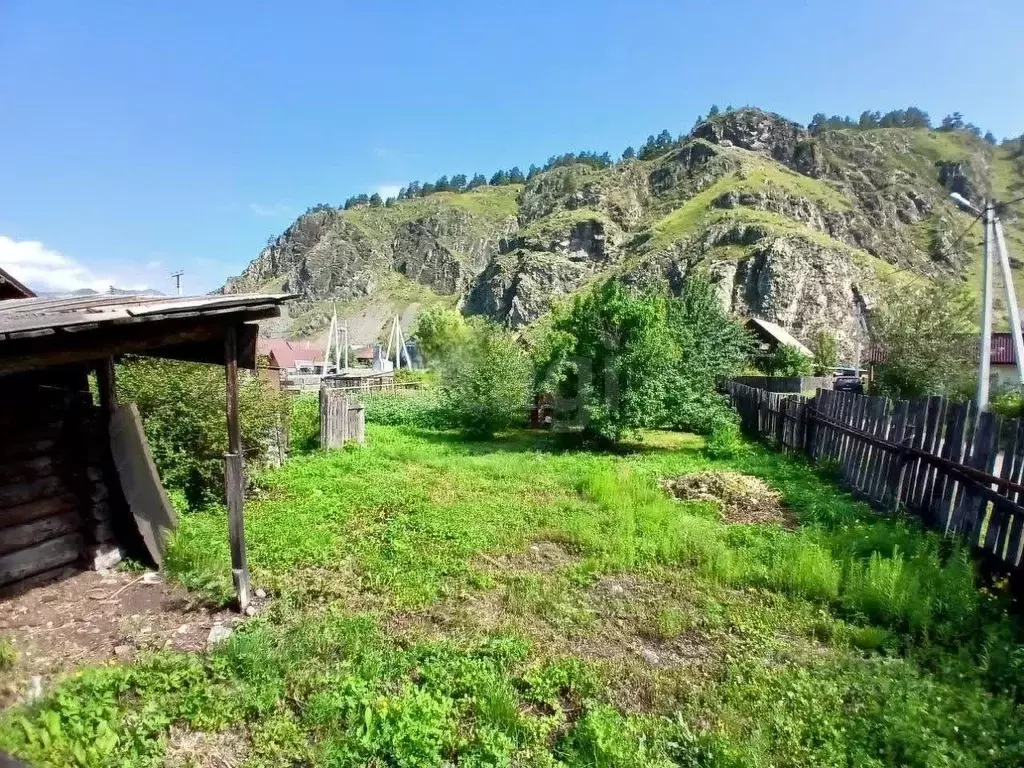 Участок в Алтай, Чемальский район, с. Чемал Луговая ул. (7.0 сот.) - Фото 1