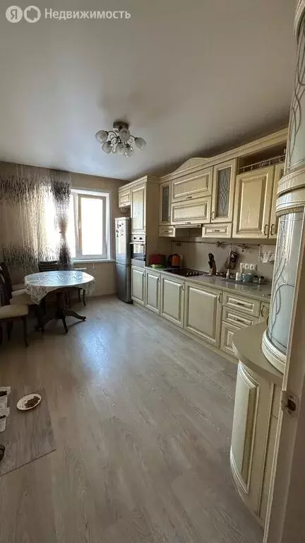 3-комнатная квартира: Барнаул, Лазурная улица, 52 (77 м) - Фото 2