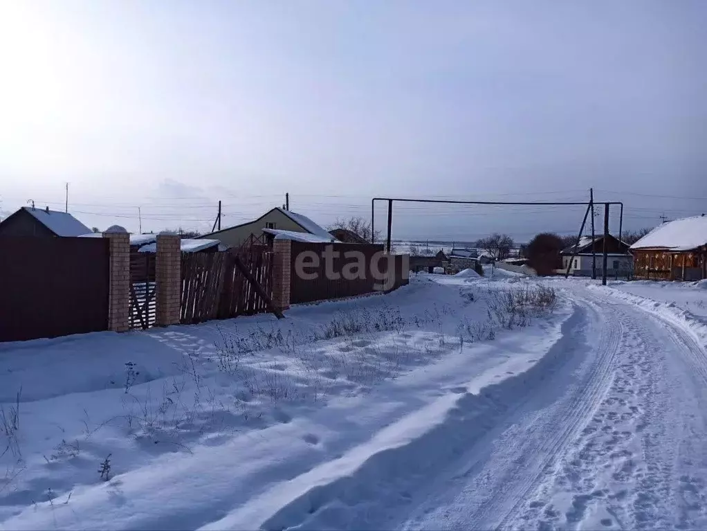 Участок в Челябинская область, Увельский район, с. Кичигино ул. ... - Фото 1