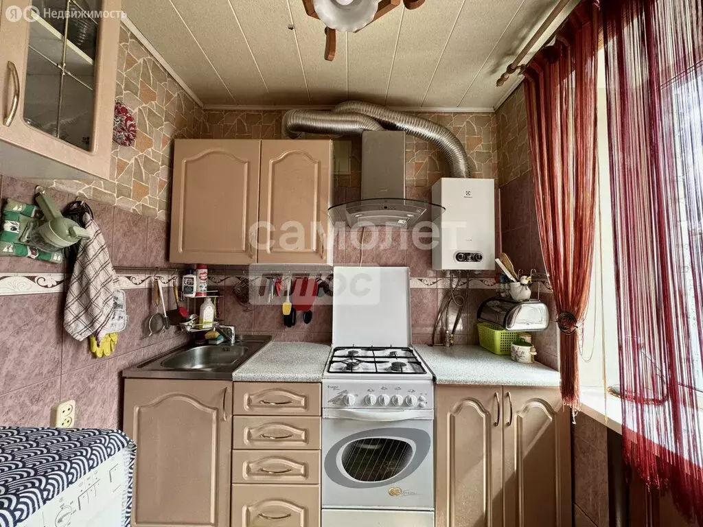 3-комнатная квартира: Брянск, Московский проспект, 10/3 (59 м) - Фото 0