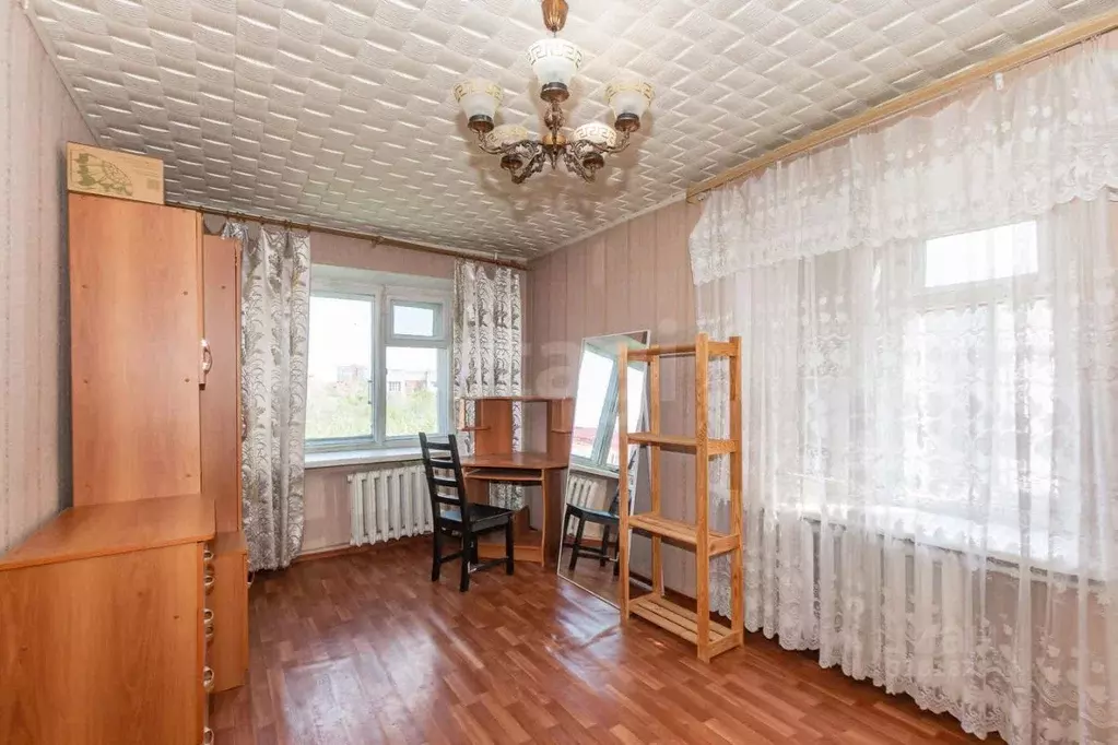 1-к кв. Омская область, Омск Октябрьская ул., 124 (29.7 м) - Фото 1