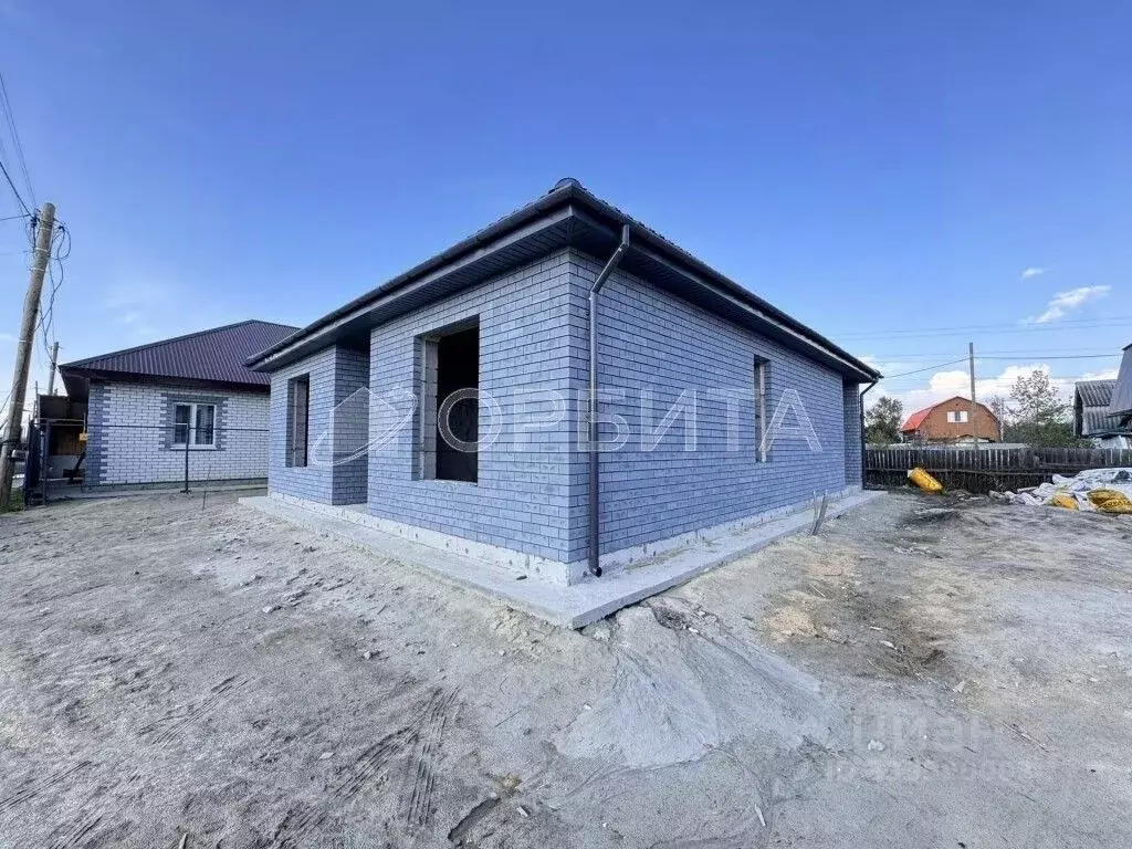 Дом в Тюменская область, Тюмень Строитель-1 ТСН, ул. Садовая (97 м) - Фото 1