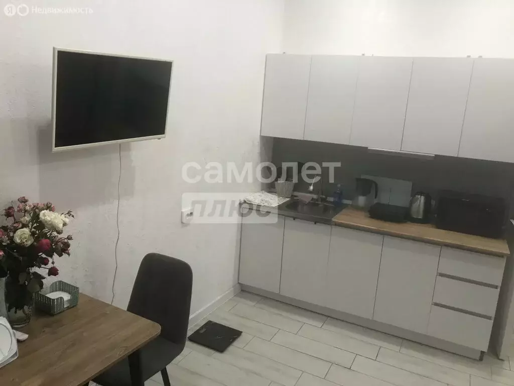 Квартира-студия: Киров, улица Маклина, 60 (23 м) - Фото 1