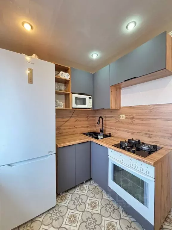 2-к кв. Удмуртия, Ижевск Школьная ул., 21 (45.8 м) - Фото 2