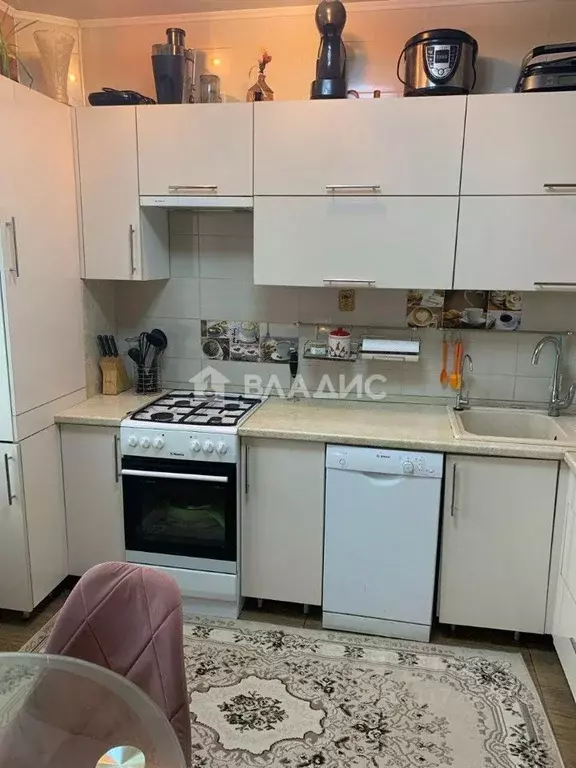 2-к кв. Белгородская область, Белгород ул. Есенина, 44 (57.0 м) - Фото 0