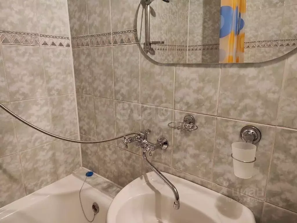 2-к кв. Адыгея, Майкоп ул. Чкалова, 72 (50.7 м) - Фото 1